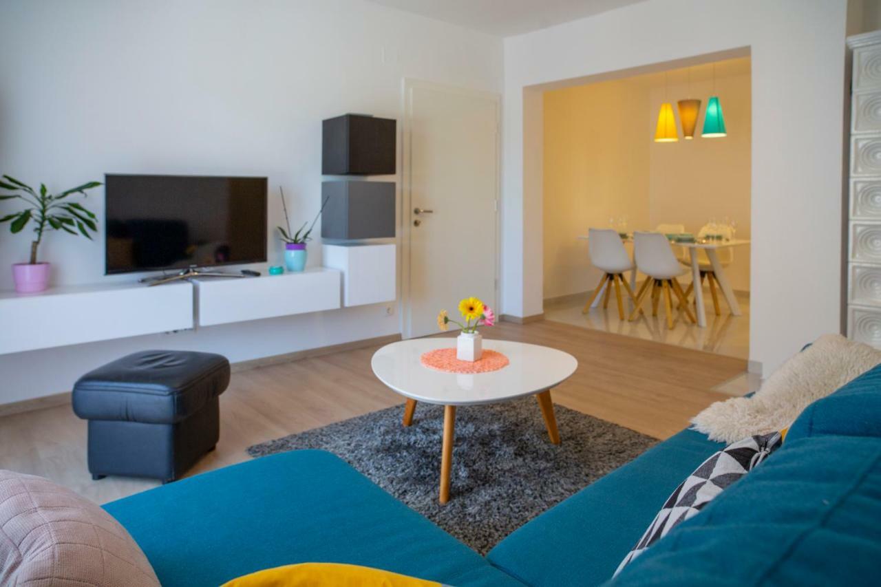 Apartman Pjero 3+2 Макарска Екстериор снимка